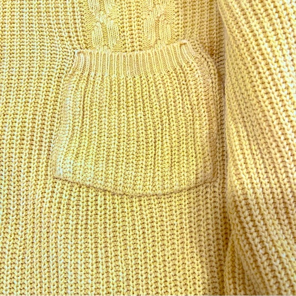 Cable Knit Oversized Sweater - Picture 2 of 6